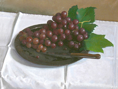 a plate of grapes Image
